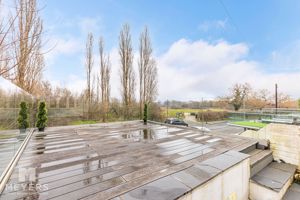 Photo 26- click for photo gallery